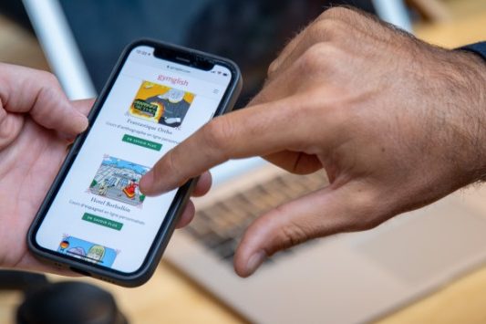 Mit Online Lernserien Sprachen lernen